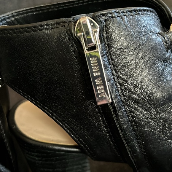 Nine West Corset shoe - Picture 3 of 6